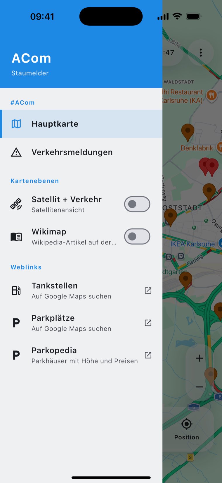 Das Navigationsmenü mit Hauptkarte und Verkehrsmeldungen, darunter die Kartenebenen Satellit + Verkehr und Wikimap als Schalter, darunter die Weblinks Tankstellen, Parkplätze und Parkopedia.